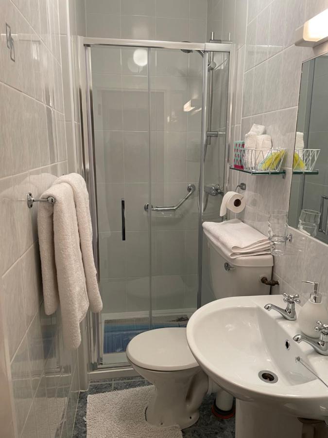 Double Room with Shower